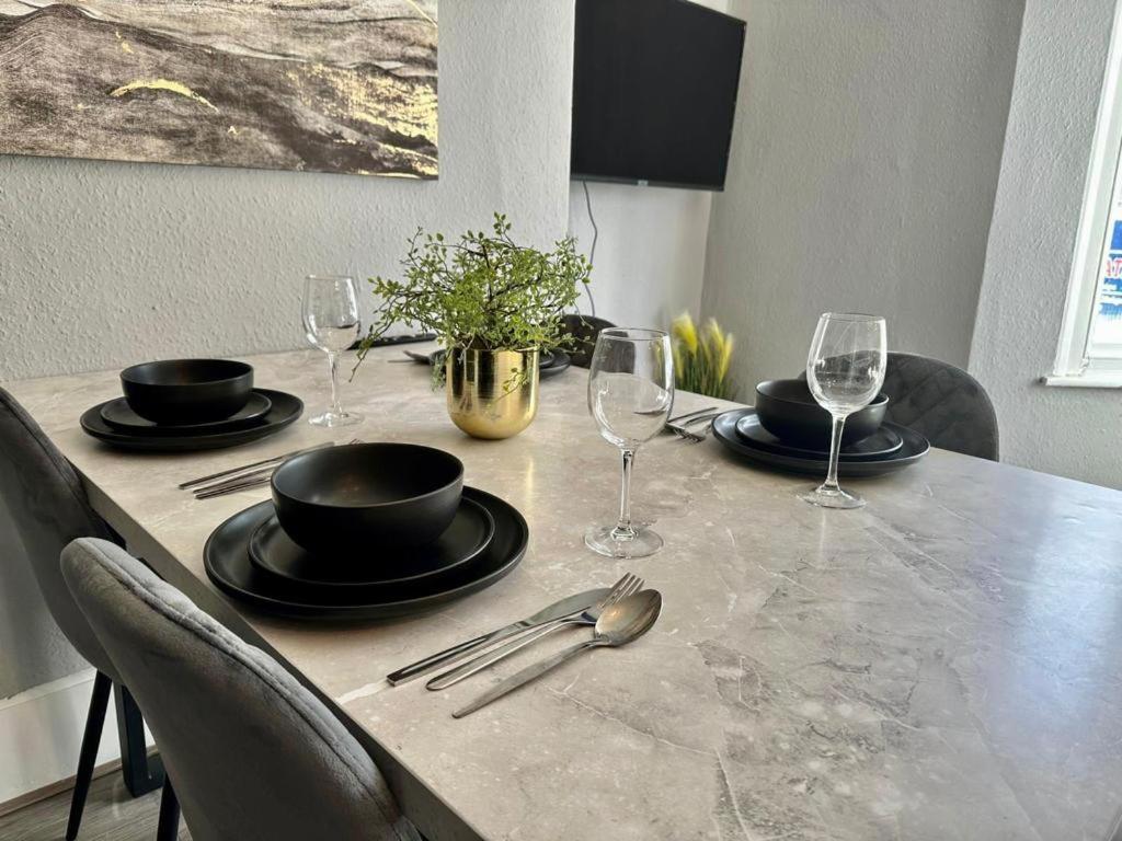 Flash Sale Brighton Train Station 3 Bedroom Flat Bn180Alon Экстерьер фото